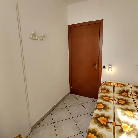 アパート Casa Riboni By Interhome